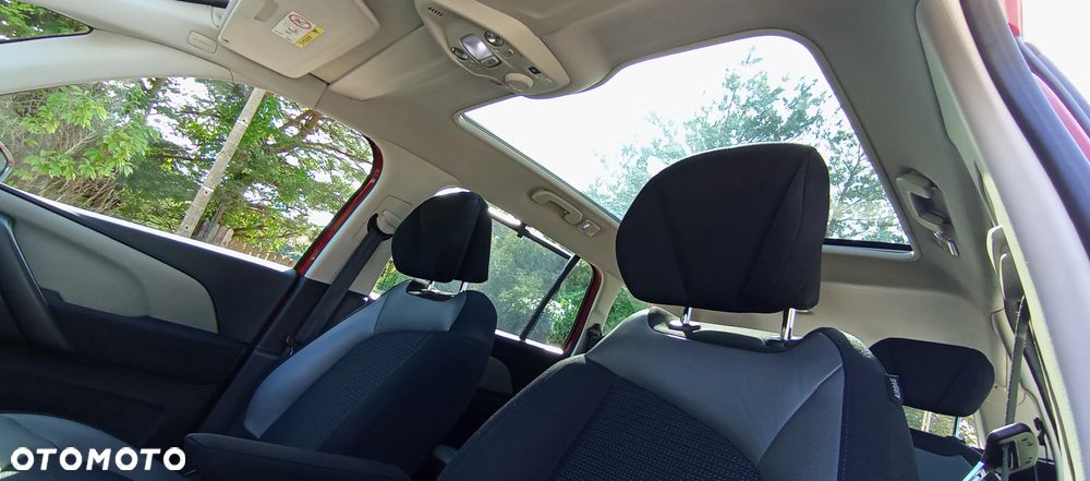 Citroën C4 Picasso - 8