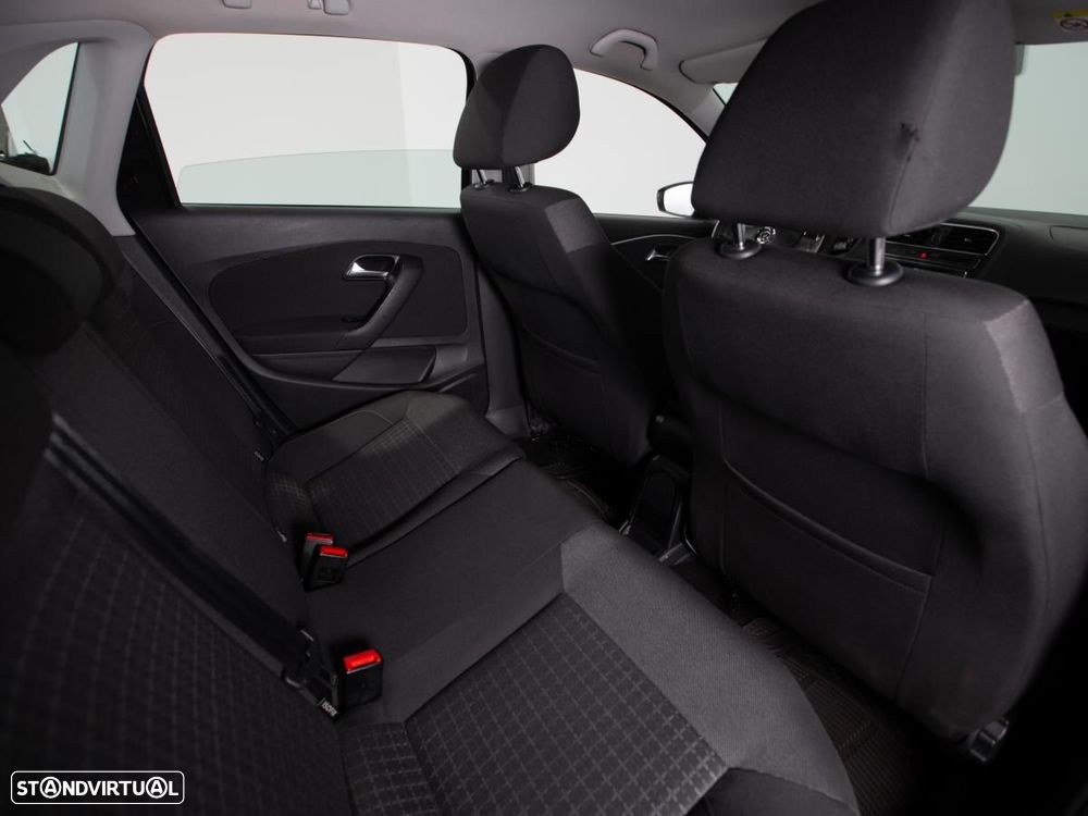 VW Polo 1.4 TDI (Blue Motion ) Highline - 11