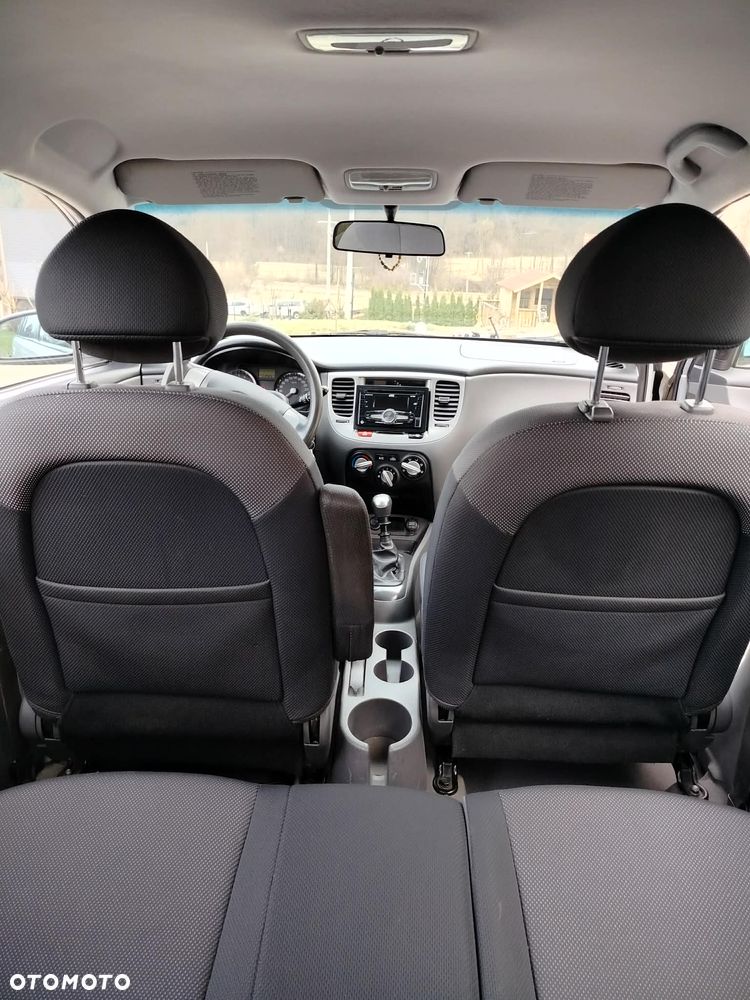 Kia Rio 1.4 Comfort - 7