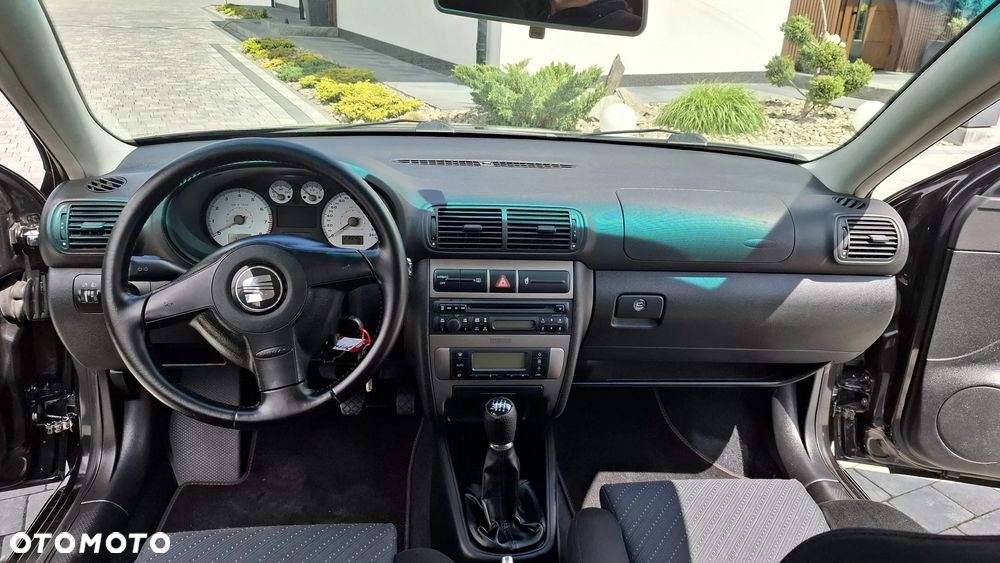 Seat Leon 1.8 T Top Sport - 17