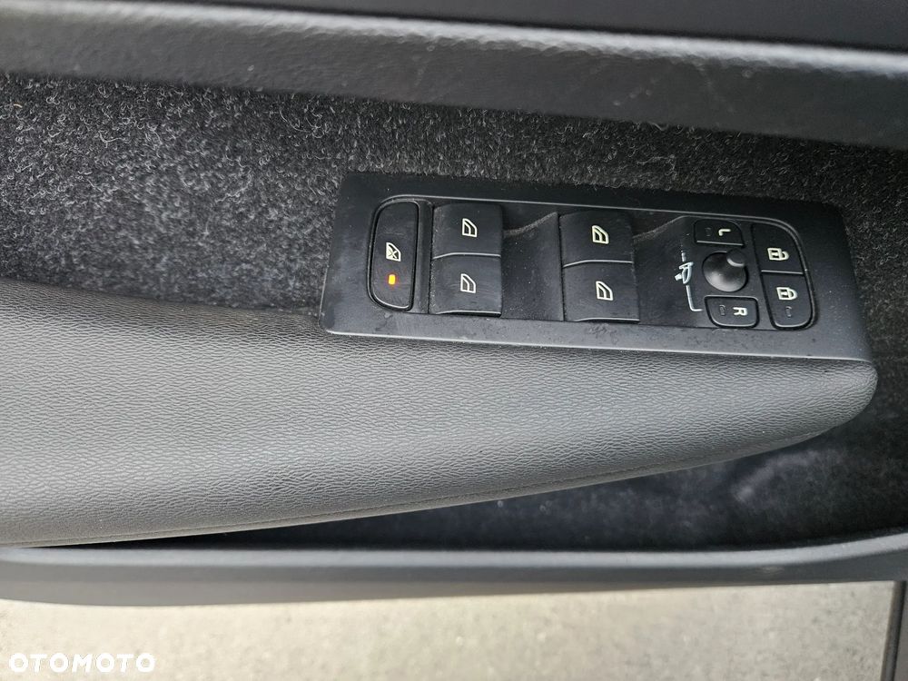 Volvo XC 40 D4 AWD Geartronic Inscription - 14