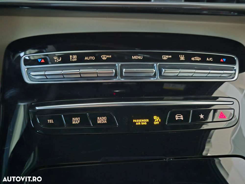 Mercedes-Benz EQC 400 4Matic Electric Art - 24