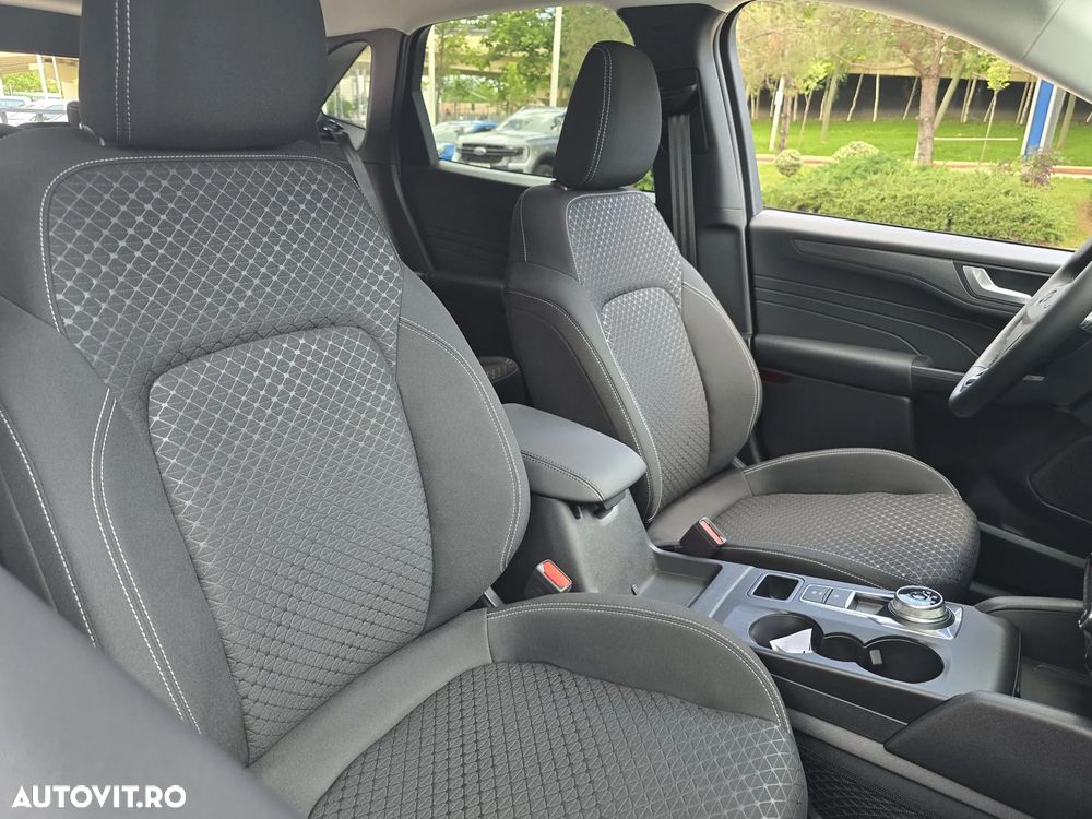 Ford Kuga 2.5 Duratec FWD FHEV Titanium - 11