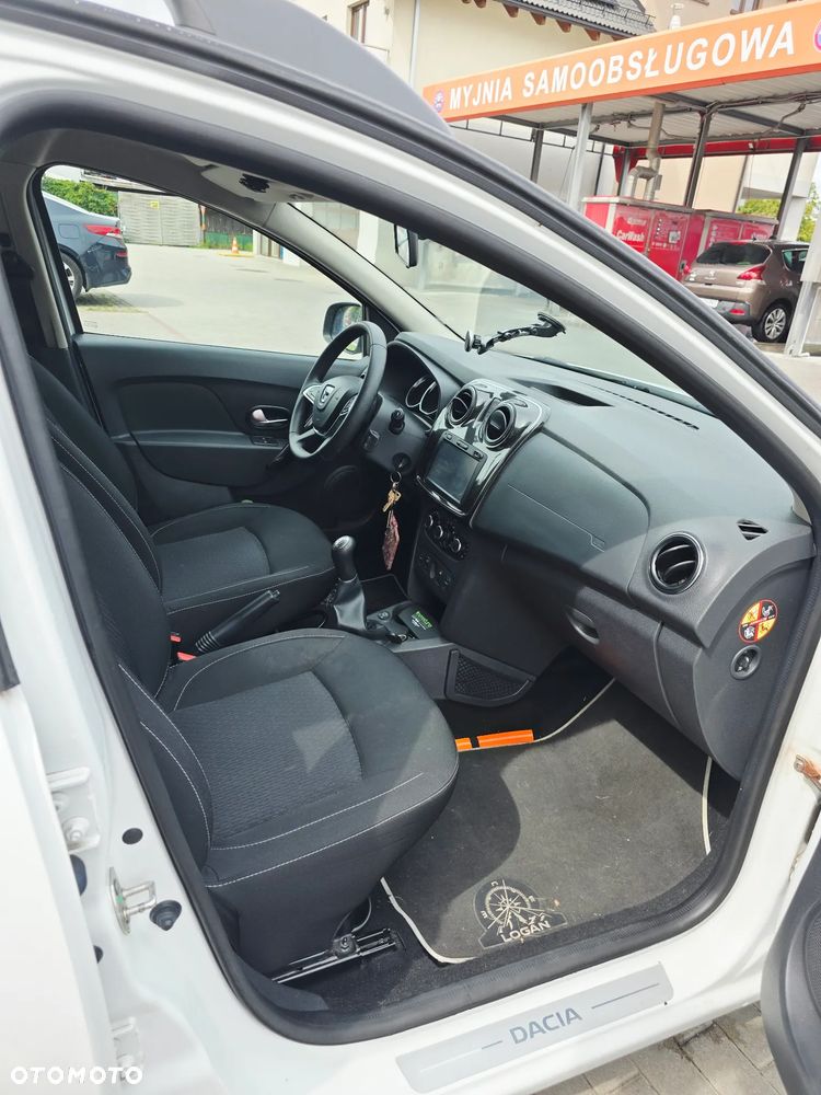 Dacia Logan 0.9 TCe Laureate S&S - 11
