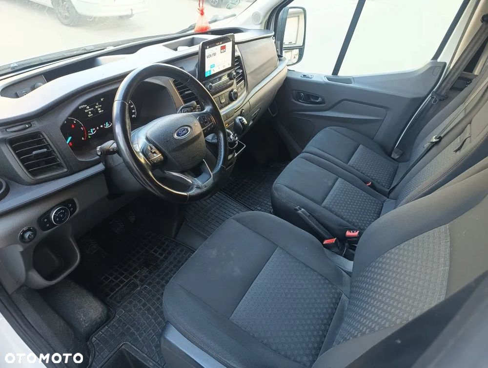 Ford Transit - 9