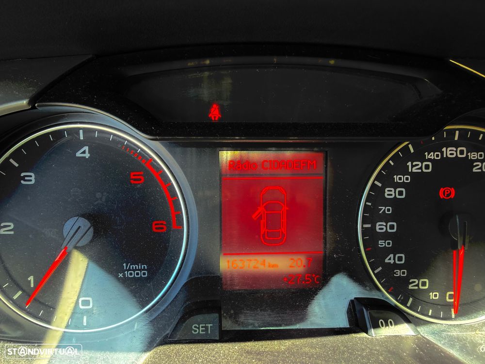 Audi A4 2.0 TDI DPF S line Sport Pack (plus) - 11