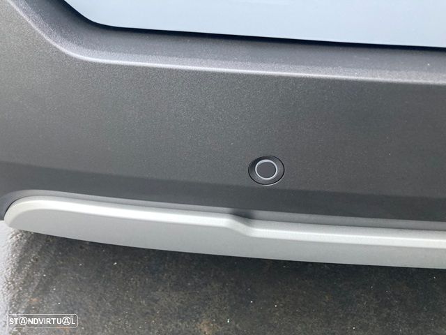 Jeep Avenger 1.2 GSE T3 Summit - 11