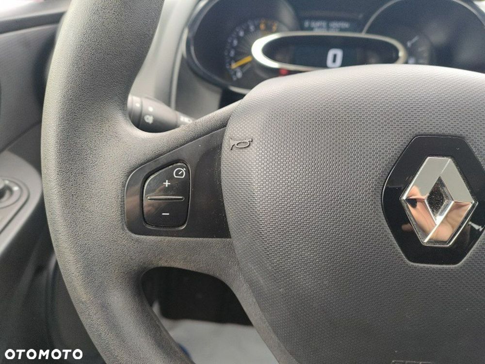 Renault Clio - 16
