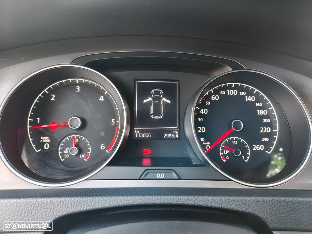 VW Golf 1.6 TDi DPF BlueMotion - 6