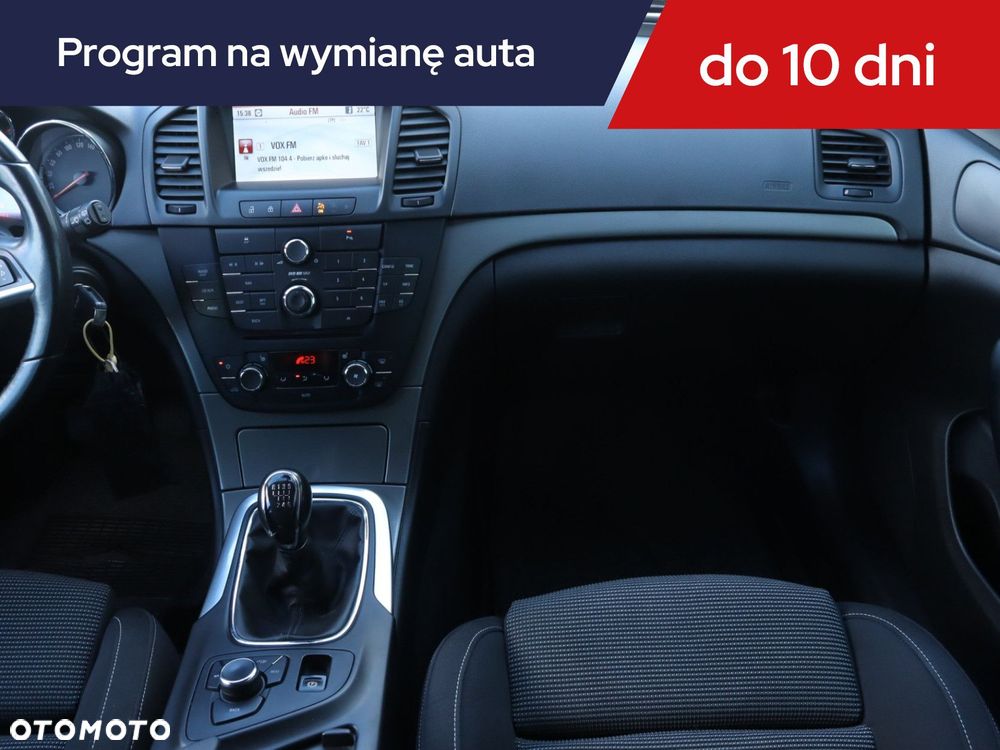 Opel Insignia - 10