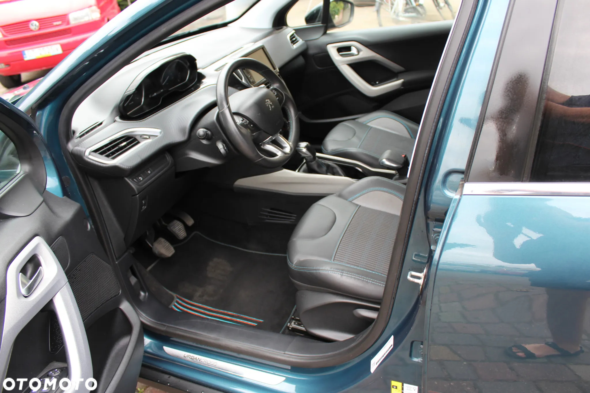 Peugeot 2008 - 12