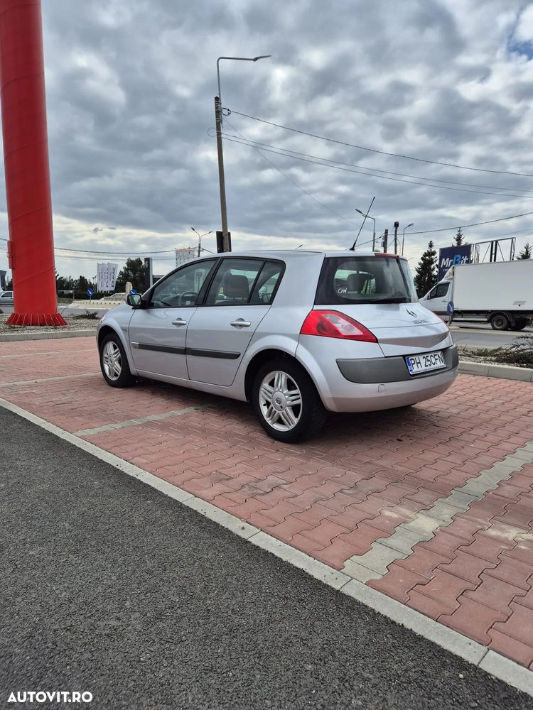 Renault Megane 1.6 Privilege - 6