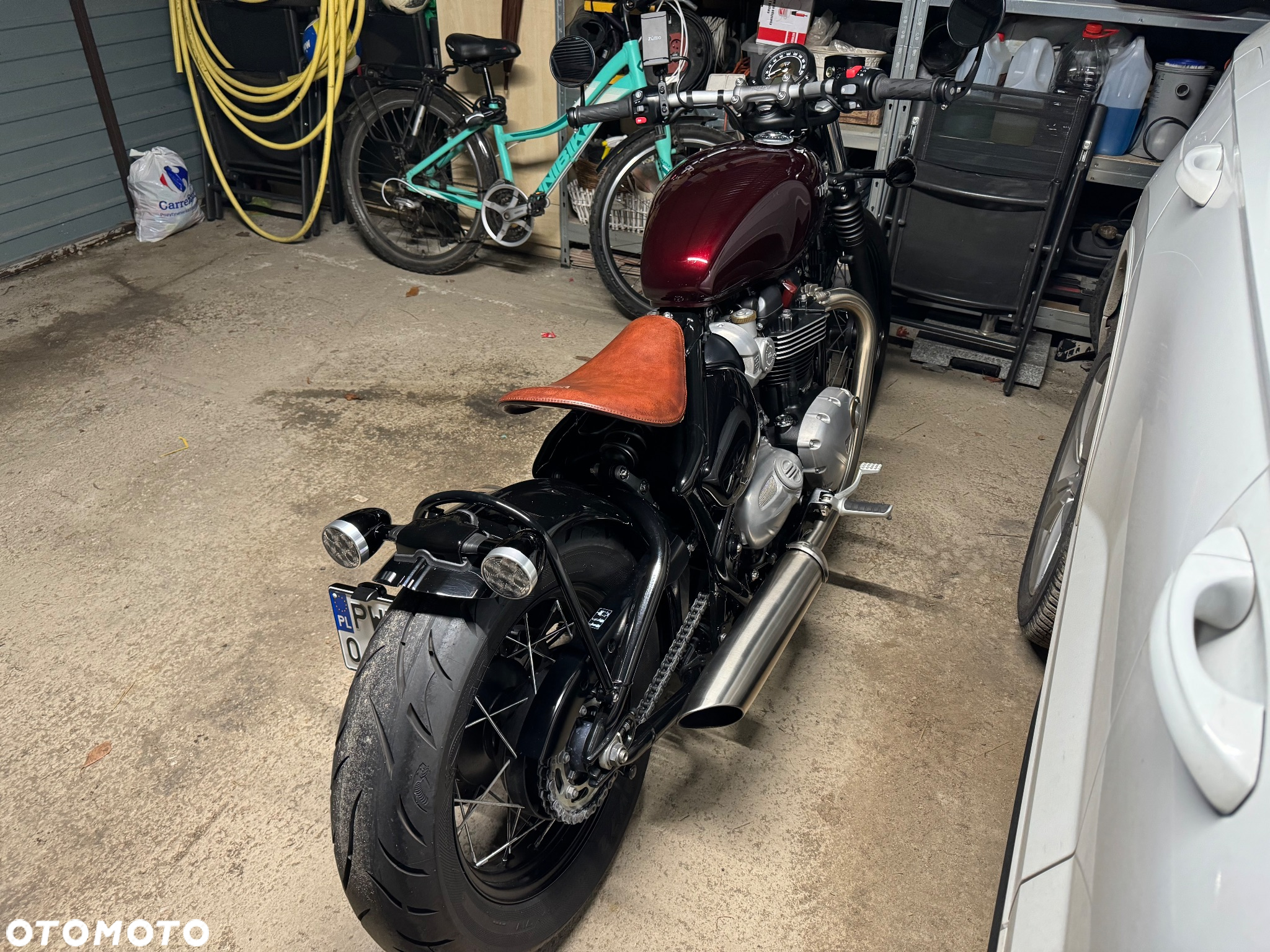 Triumph Bonneville Bobber - 9