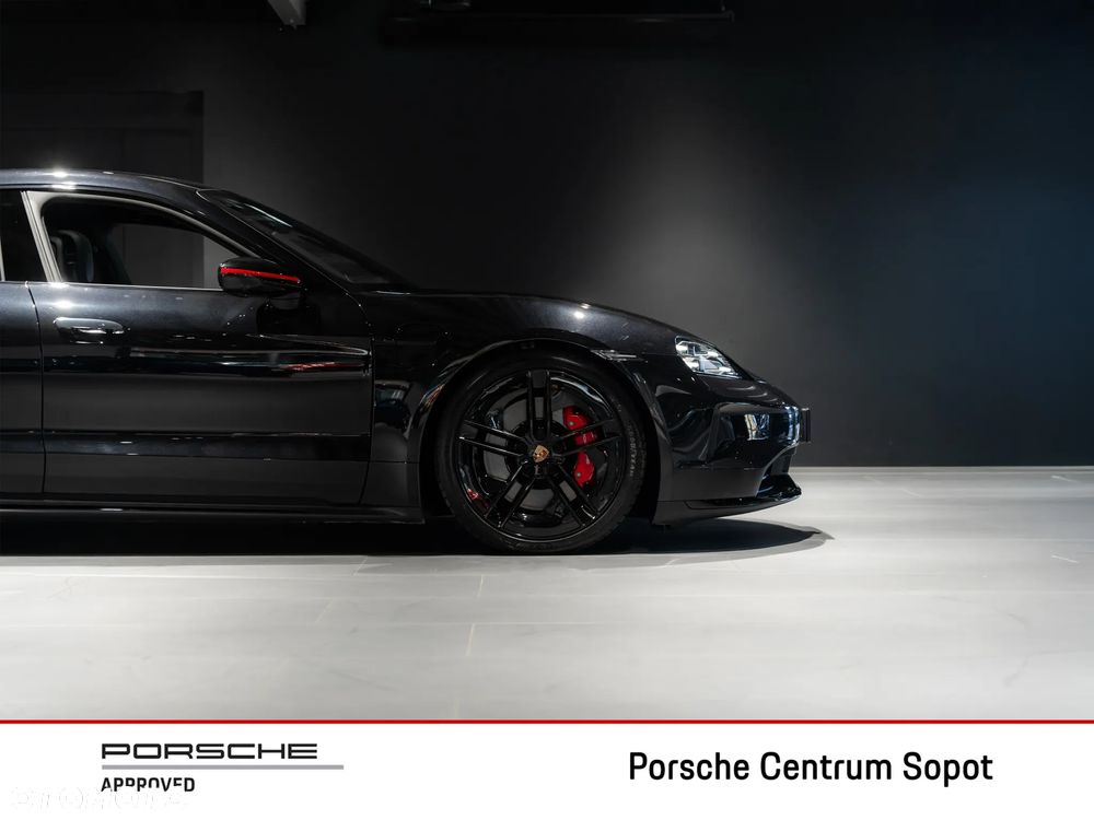 Porsche Taycan 105kWh GTS - 12