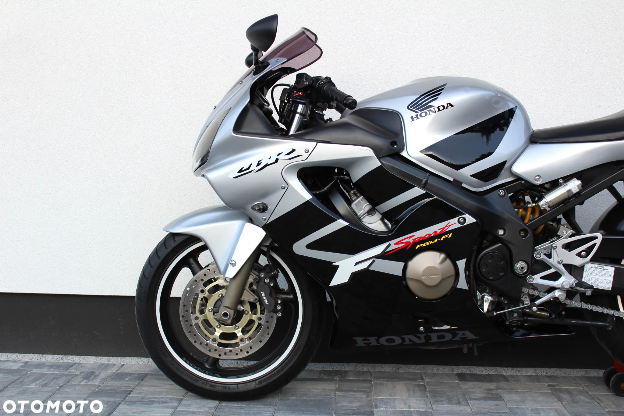 Honda CBR - 7