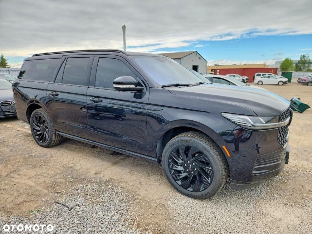 Lincoln Navigator - 5