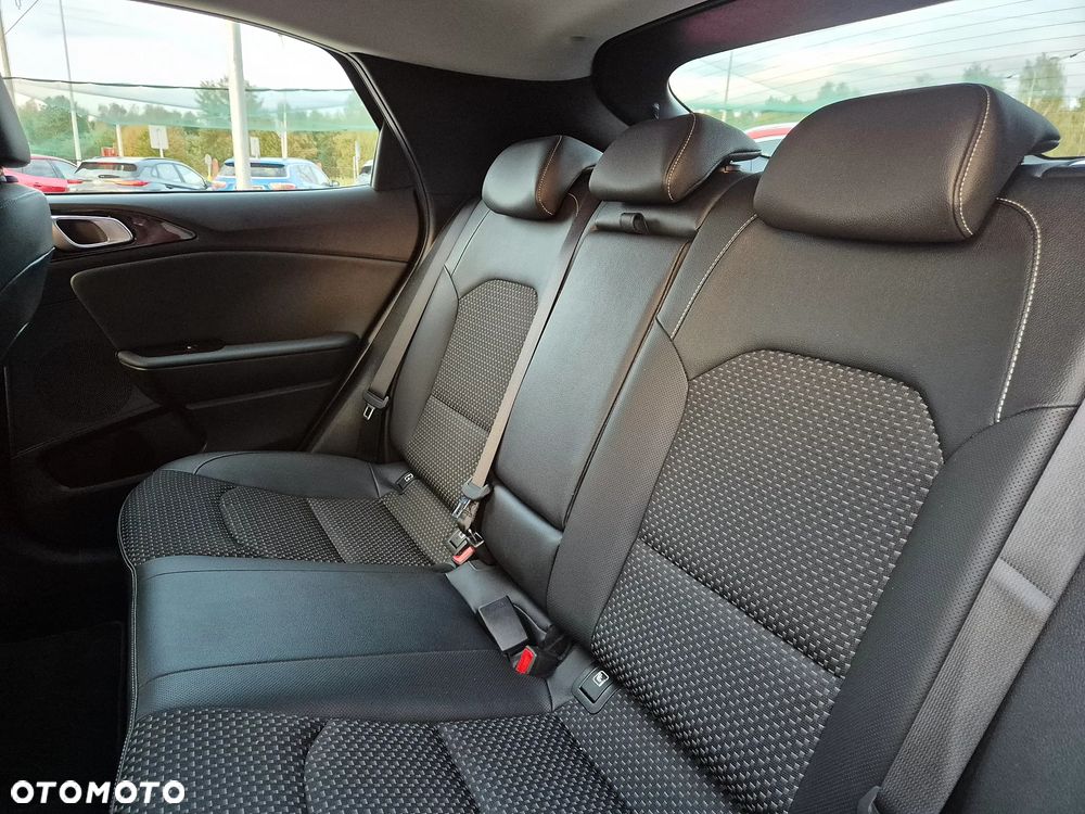 Kia XCeed 1.4 T-GDI XL - 26