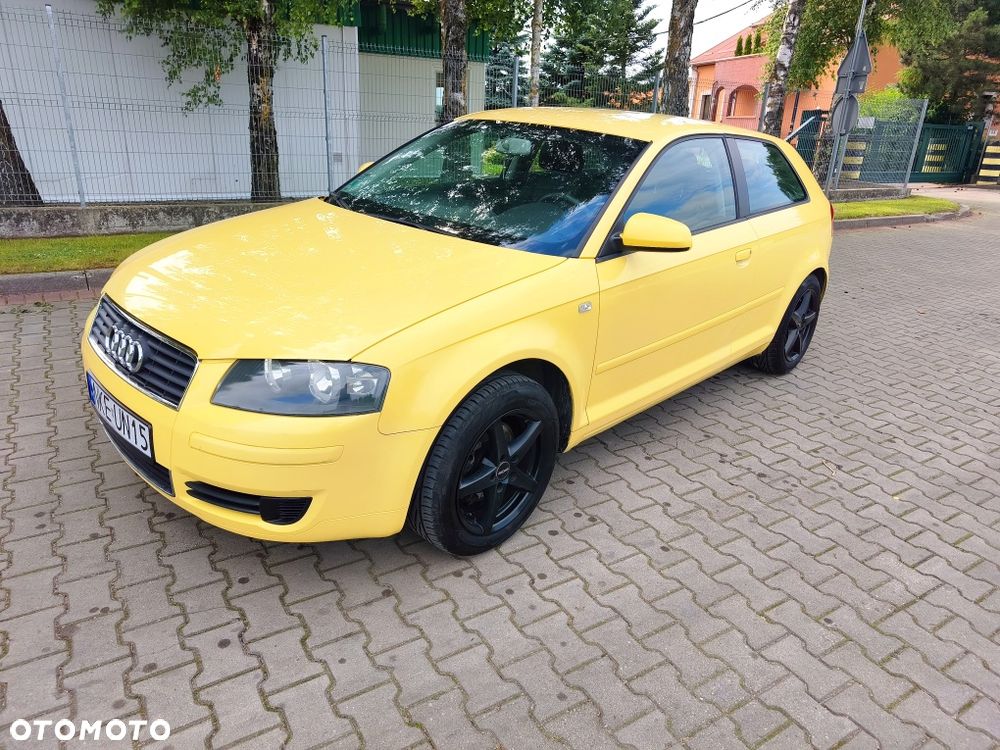 Audi A3 Sportback - 1