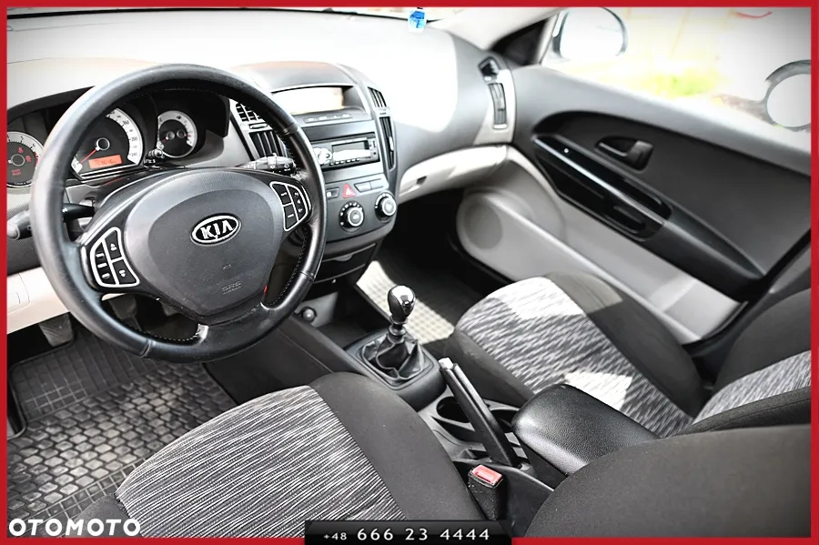 Kia Ceed Cee'd 1.4 Comfort - 17