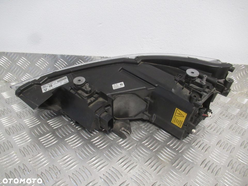 LAMPA PRZÓD PRZEDNIA PRAWA AUDI A1 XENON 2010-2014 rok - 6
