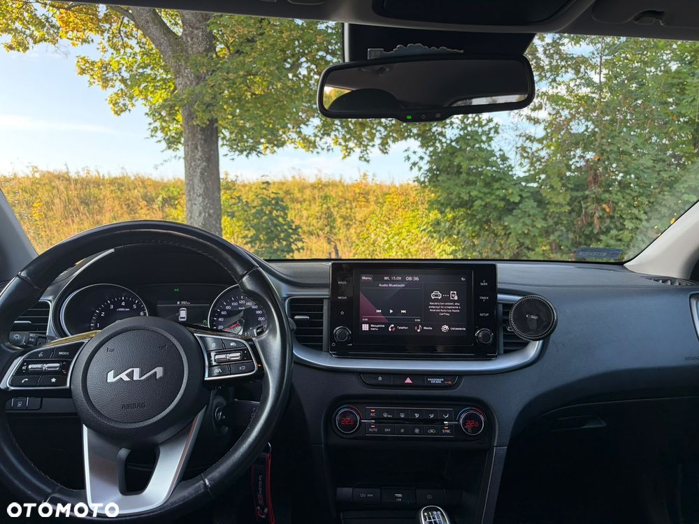 Kia Ceed 1.5 T-GDI M - 9