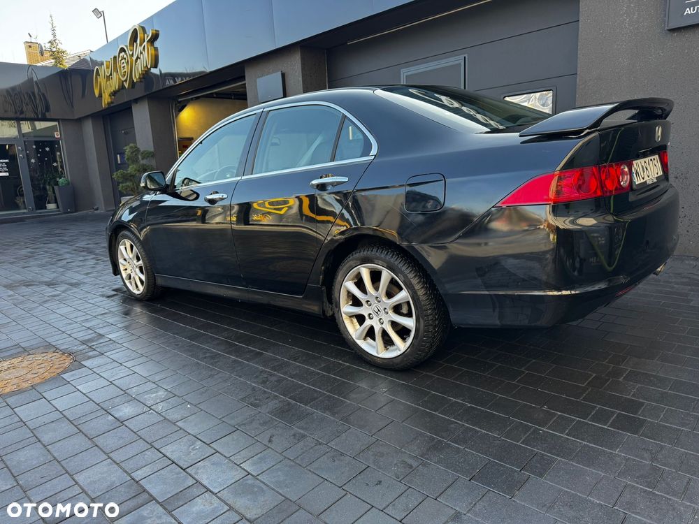 Honda Accord 2.0 Executive - 2