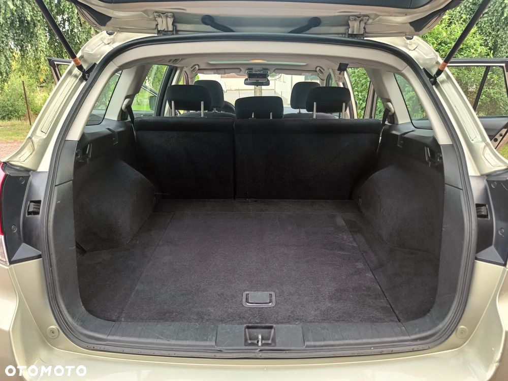 Subaru Legacy 2.0 D Active - 11