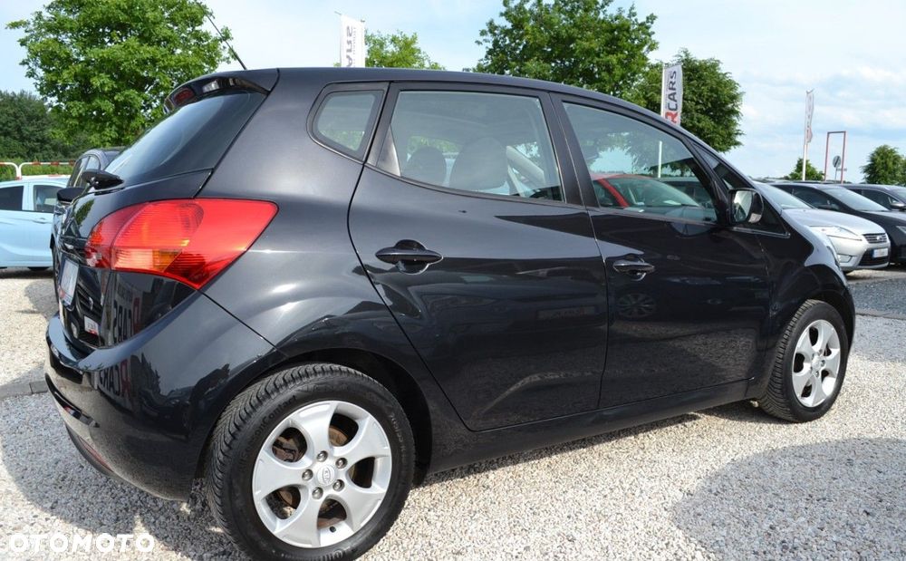 Kia Venga - 17