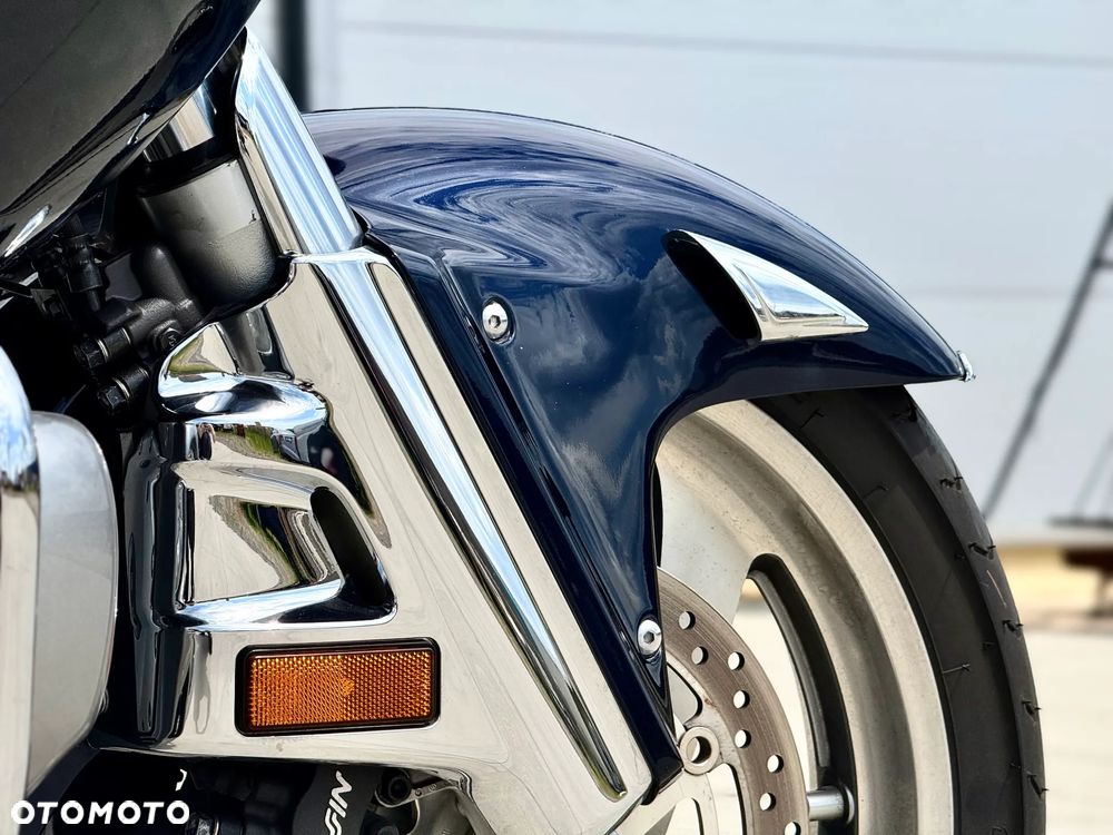 Honda GL - 12