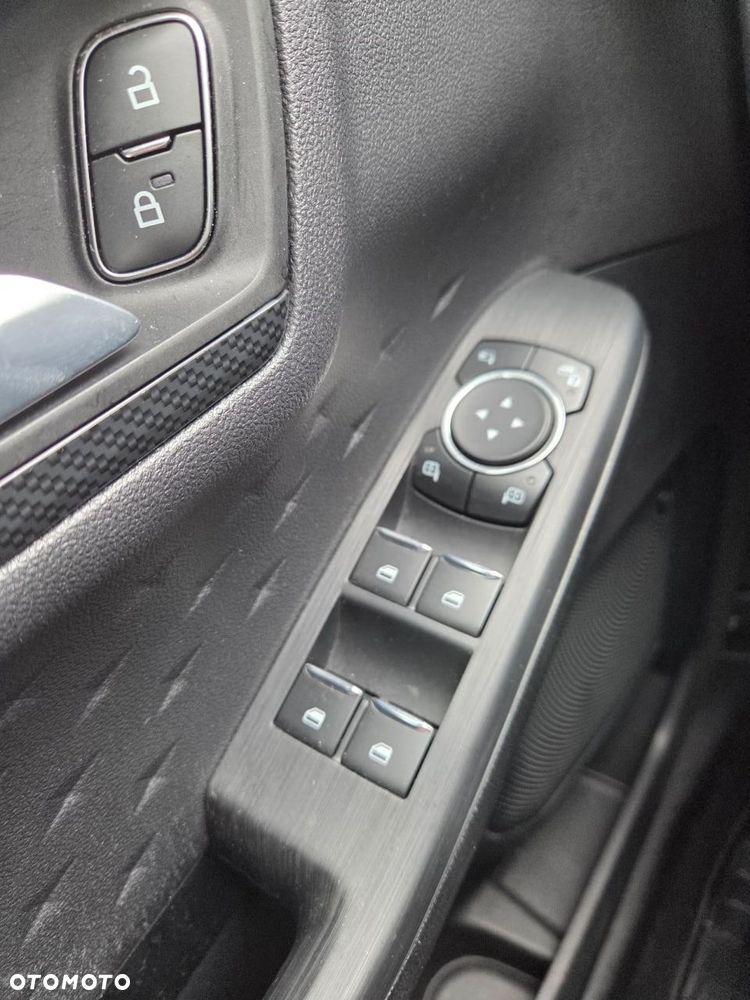 Ford Kuga 2.5 Duratec PHEV ST-LINE X - 30