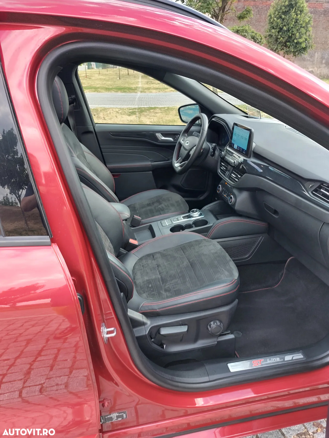Ford Kuga 2.0 EcoBlue 4x4 Aut. ST-LINE - 30