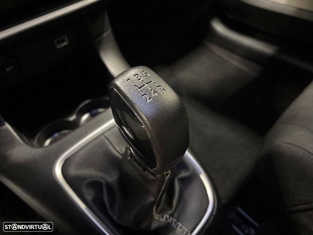 Citroën C3 1.2 PureTech Shine - 19