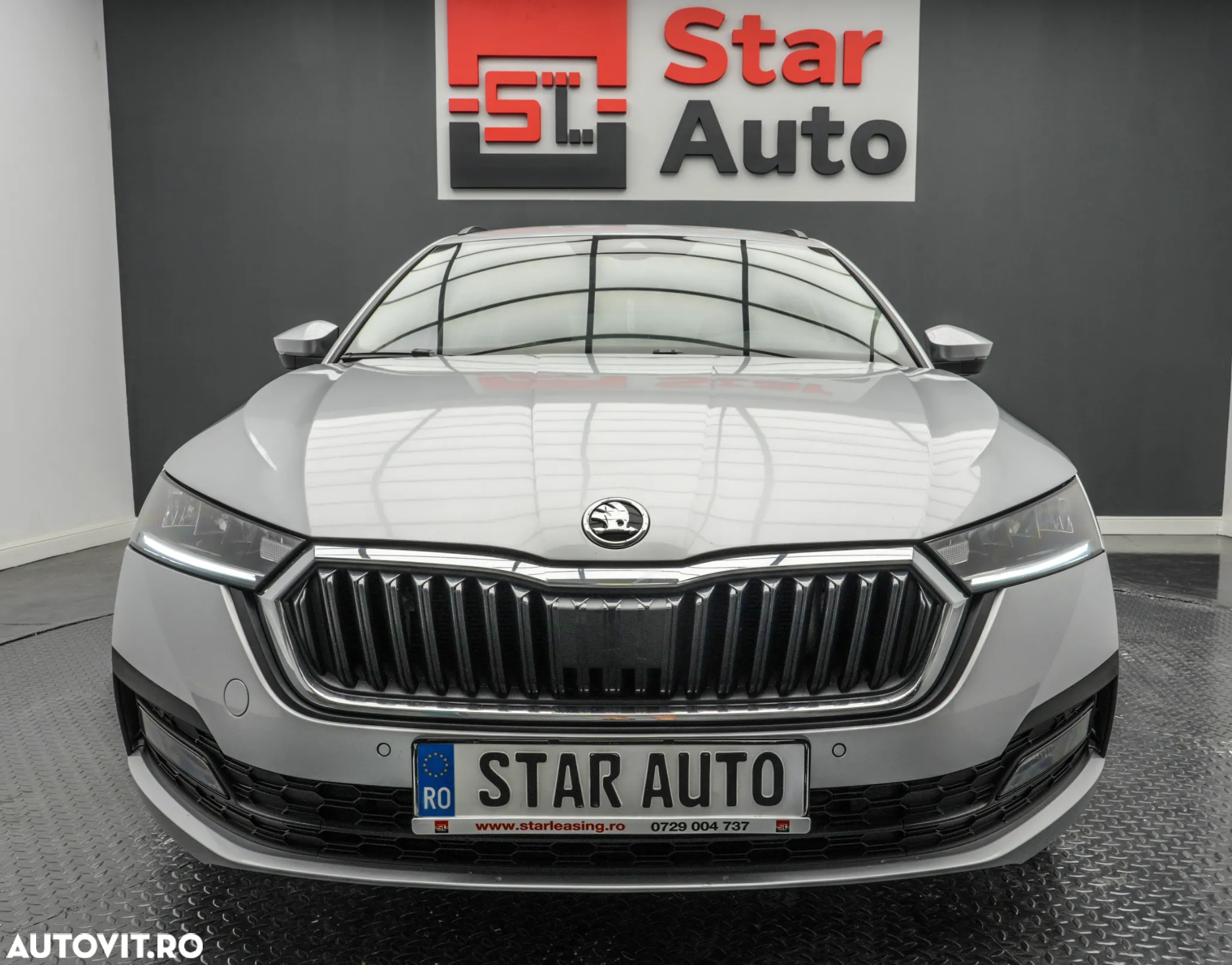 Skoda Octavia Combi 2.0 TDI DSG Style - 2