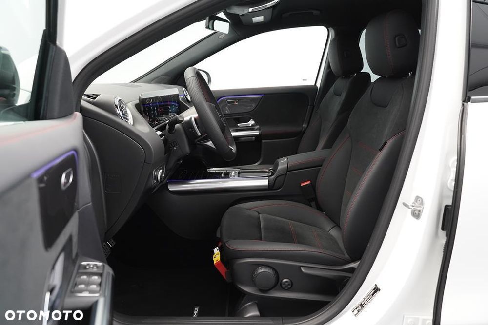 Mercedes-Benz GLA 200 mHEV AMG Line 7G-DCT - 9