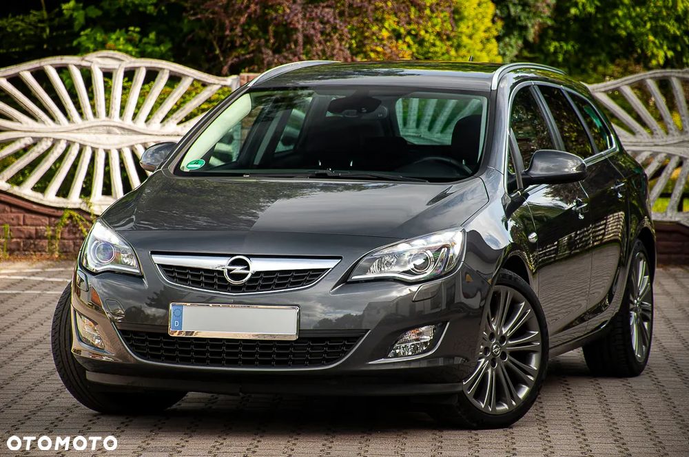 Opel Astra 1.6 Turbo Edition - 17