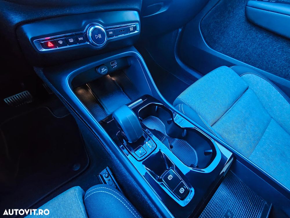 Volvo XC 40 T5 Recharge DKG Plus Bright - 8