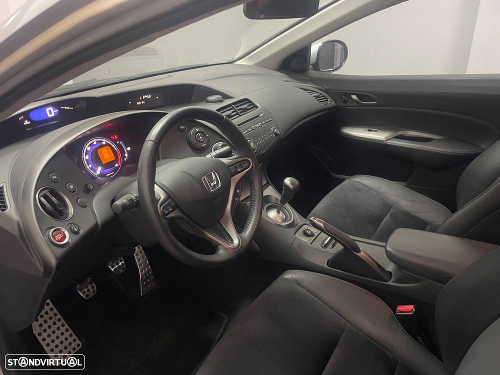 Honda Civic 1.4 i-VTEC Sport Edition - 8