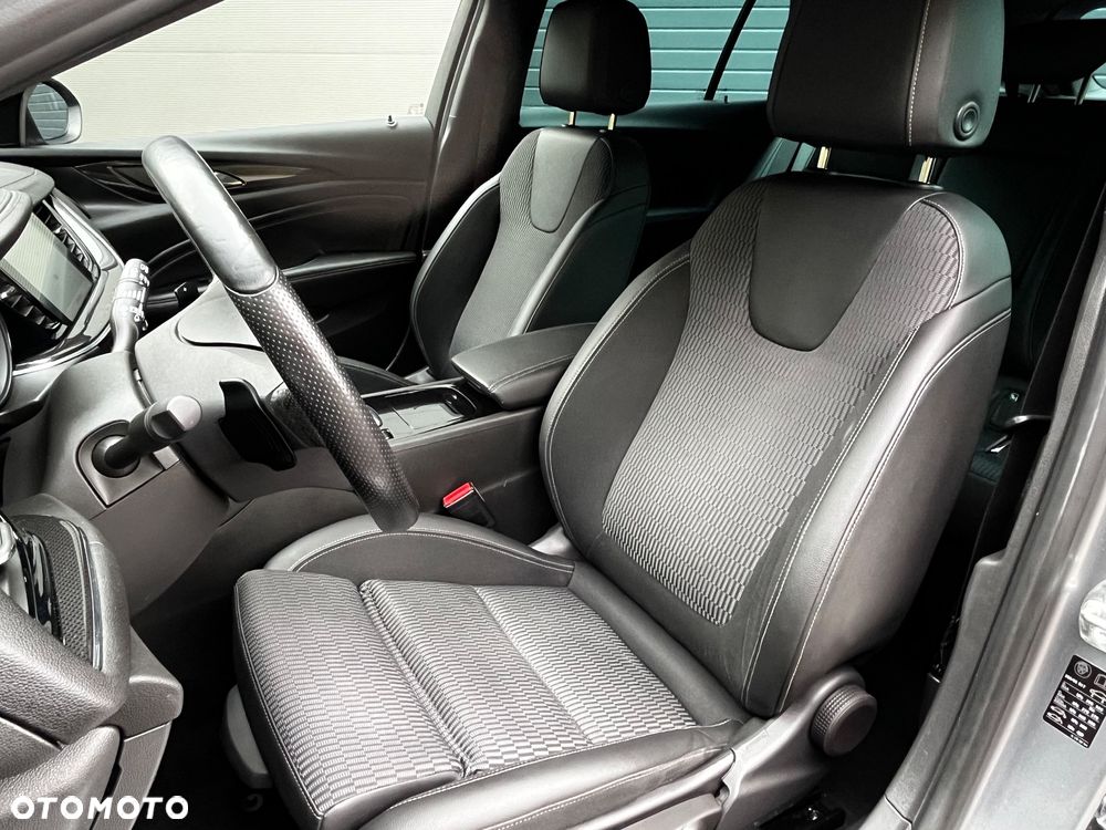 Opel Insignia 2.0 CDTI Executive - 25