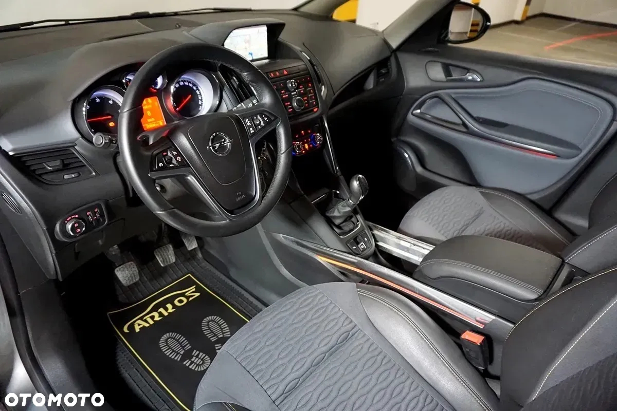 Opel Zafira - 19