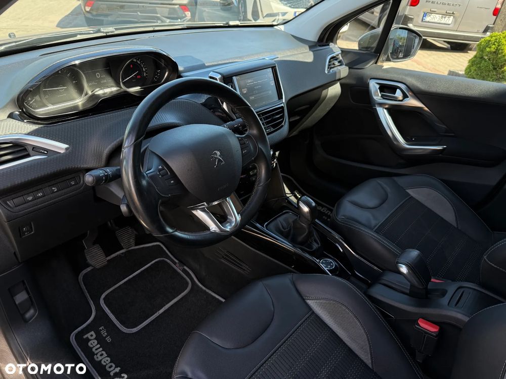 Peugeot 2008 PureTech 82 Allure - 9
