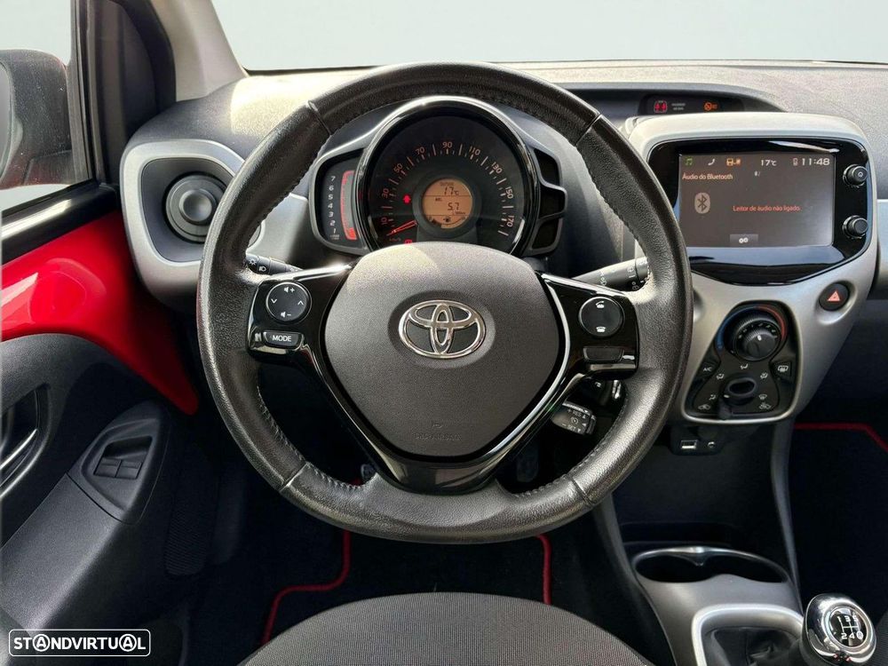 Toyota Aygo 1.0 X-Play+X-Touch - 12
