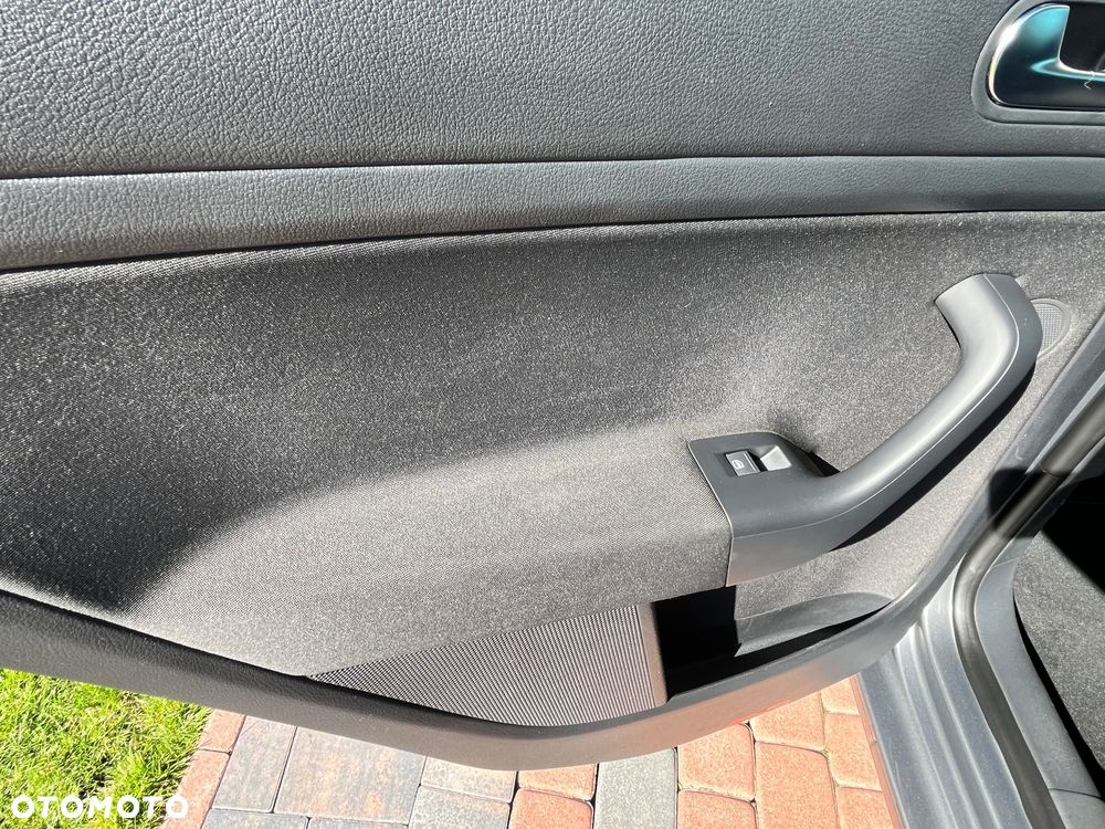 Volkswagen Golf Plus 1.6 TDI DPF Life - 34