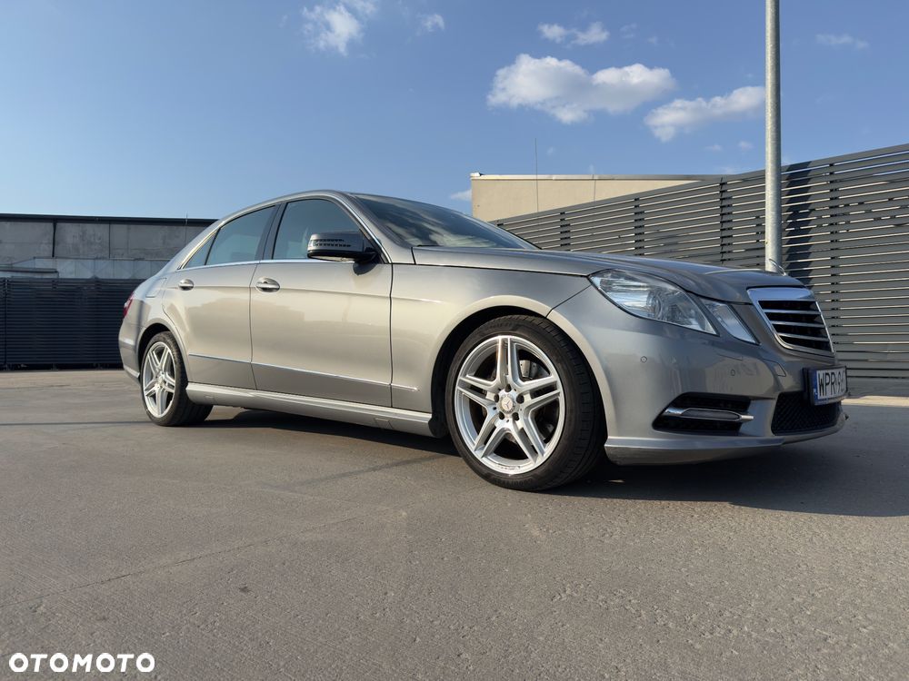 Mercedes-Benz Klasa E 220 BlueTEC 7G-TRONIC Avantgarde - 4
