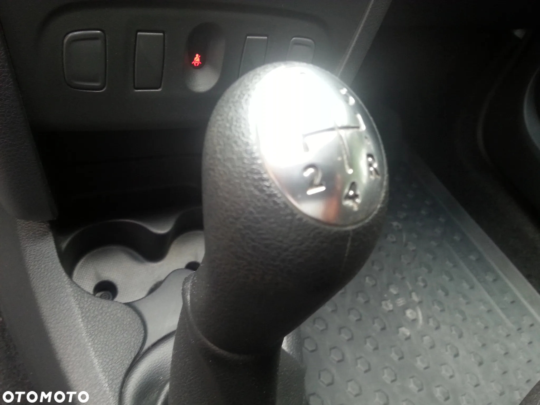 Dacia Sandero 1.0 TCe Laureate S&S - 14