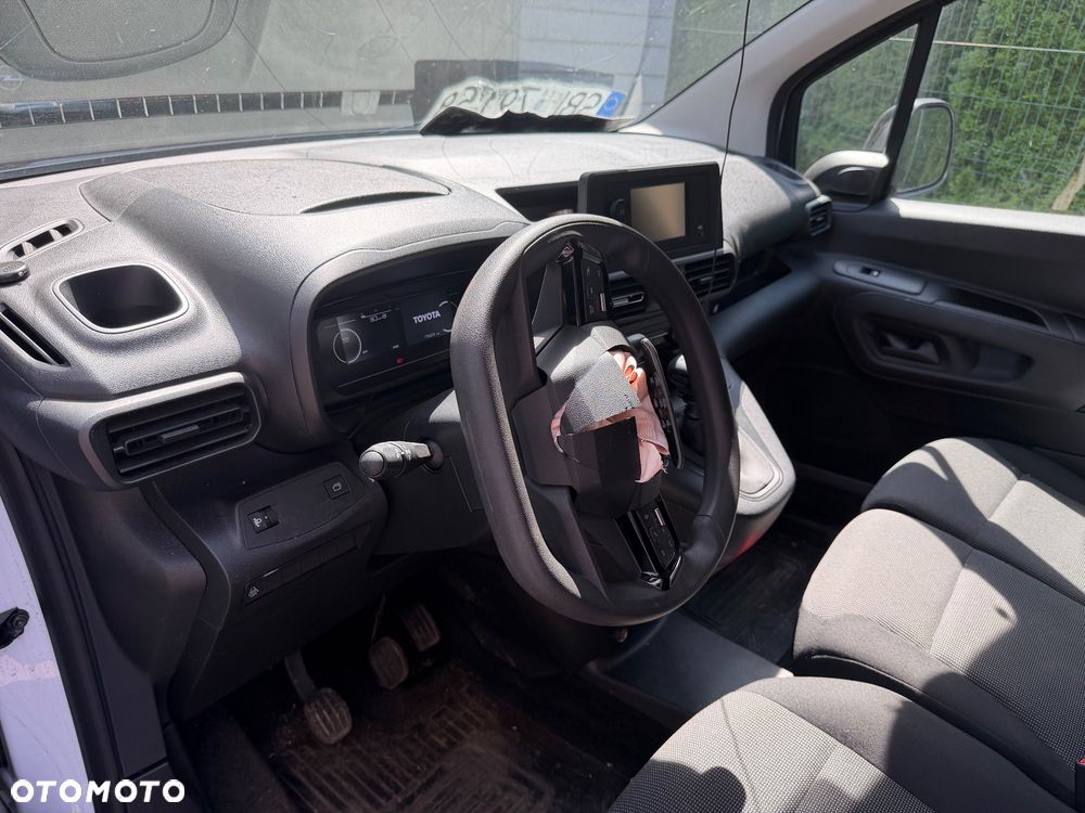Toyota ProAce Kombi D-4D Medium 2,6t - 9