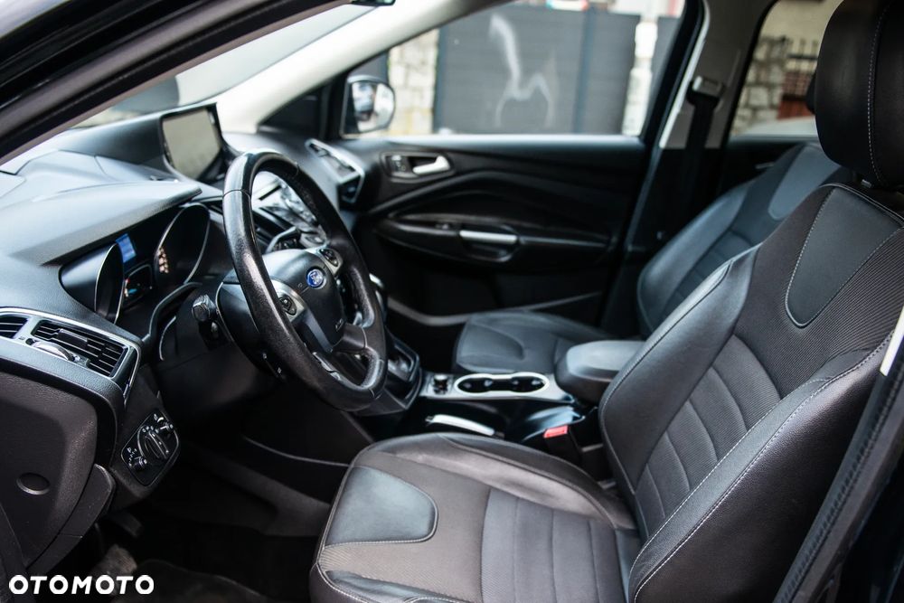 Ford Kuga 2.0 TDCi 4x4 Titanium - 19