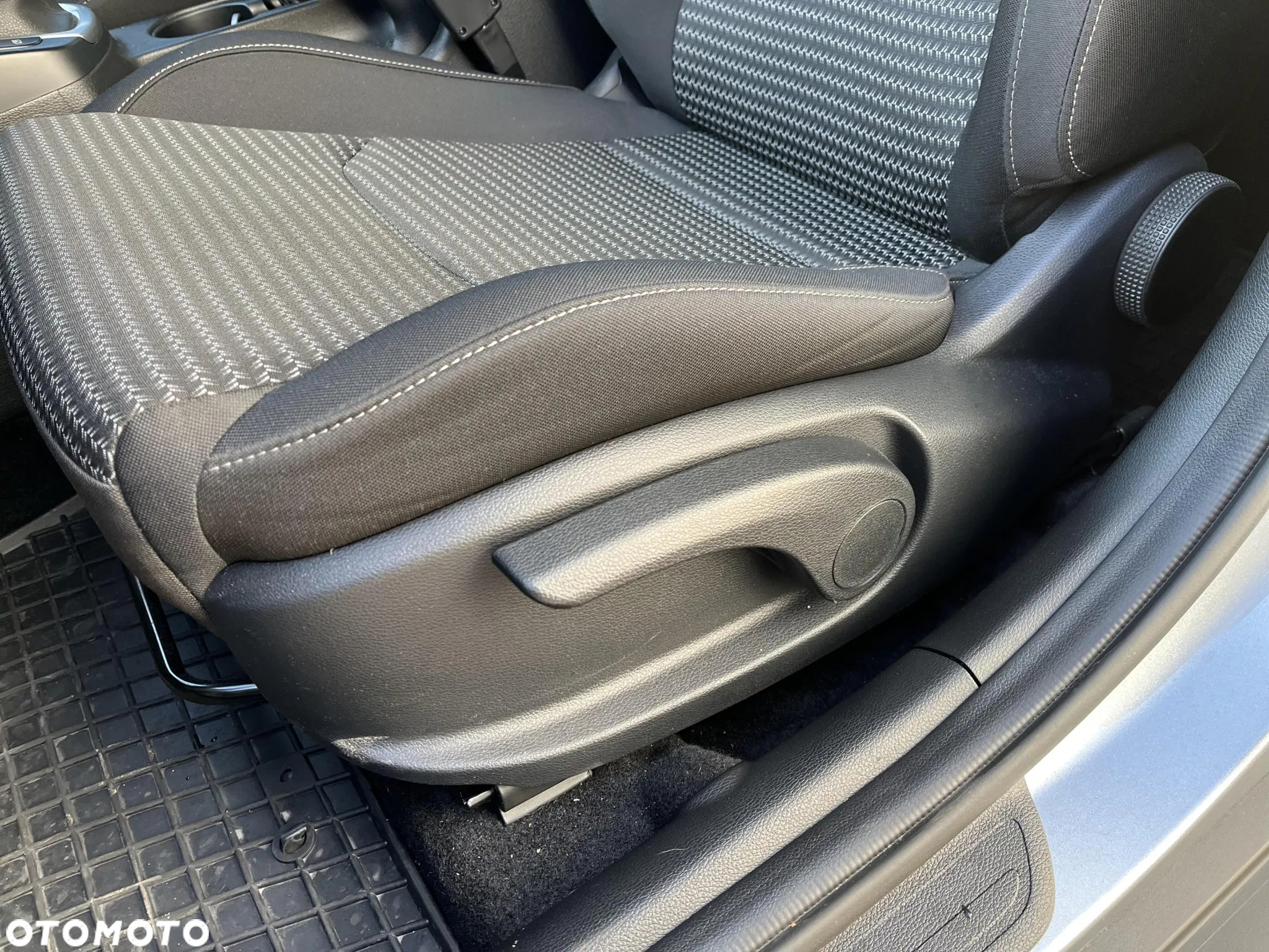 Kia XCeed 1.5 T-GDI M - 12