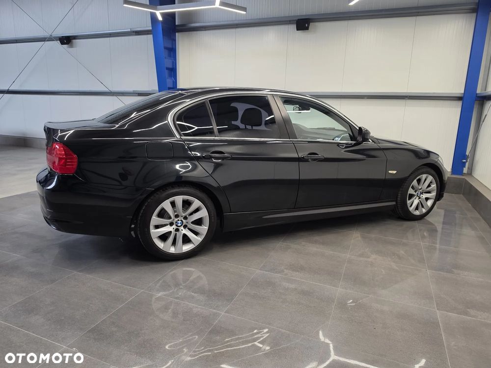 BMW Seria 3 318i Edition Lifestyle - 18