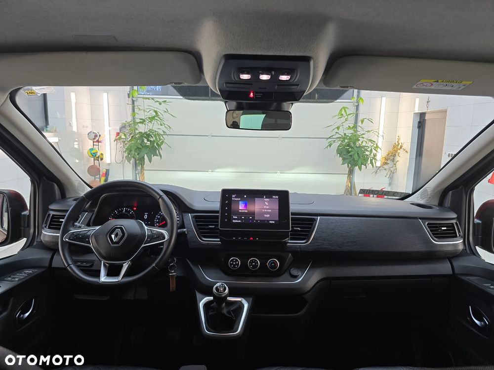 Renault Trafic - 26