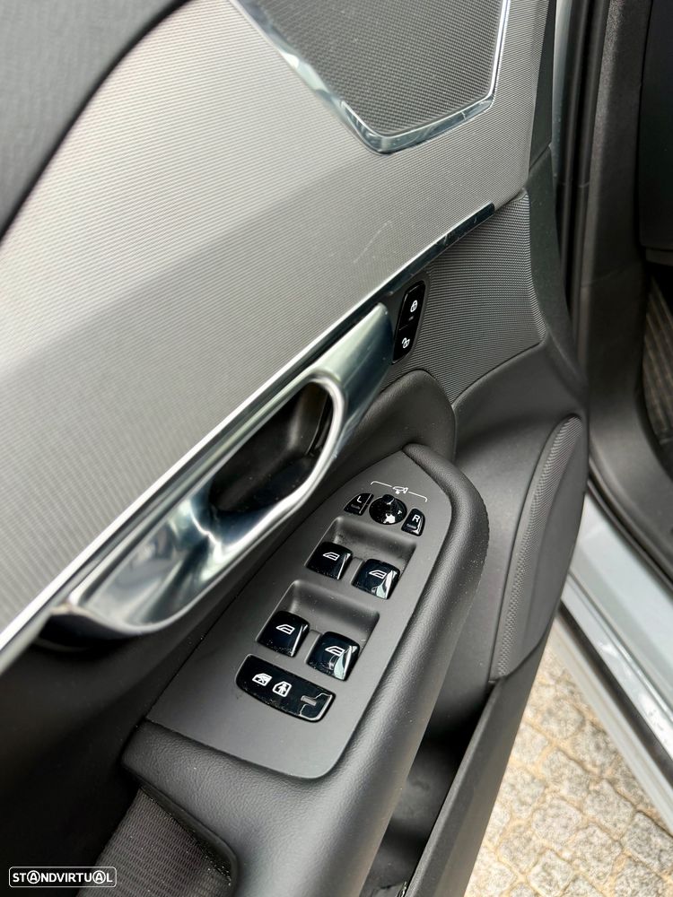 Volvo XC 90 T8 AWD Core - 15